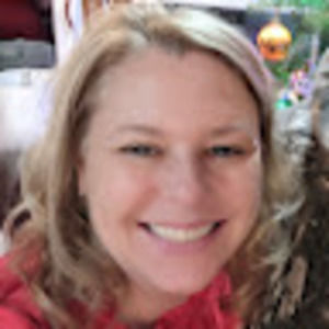 Meet your Posher, Julie